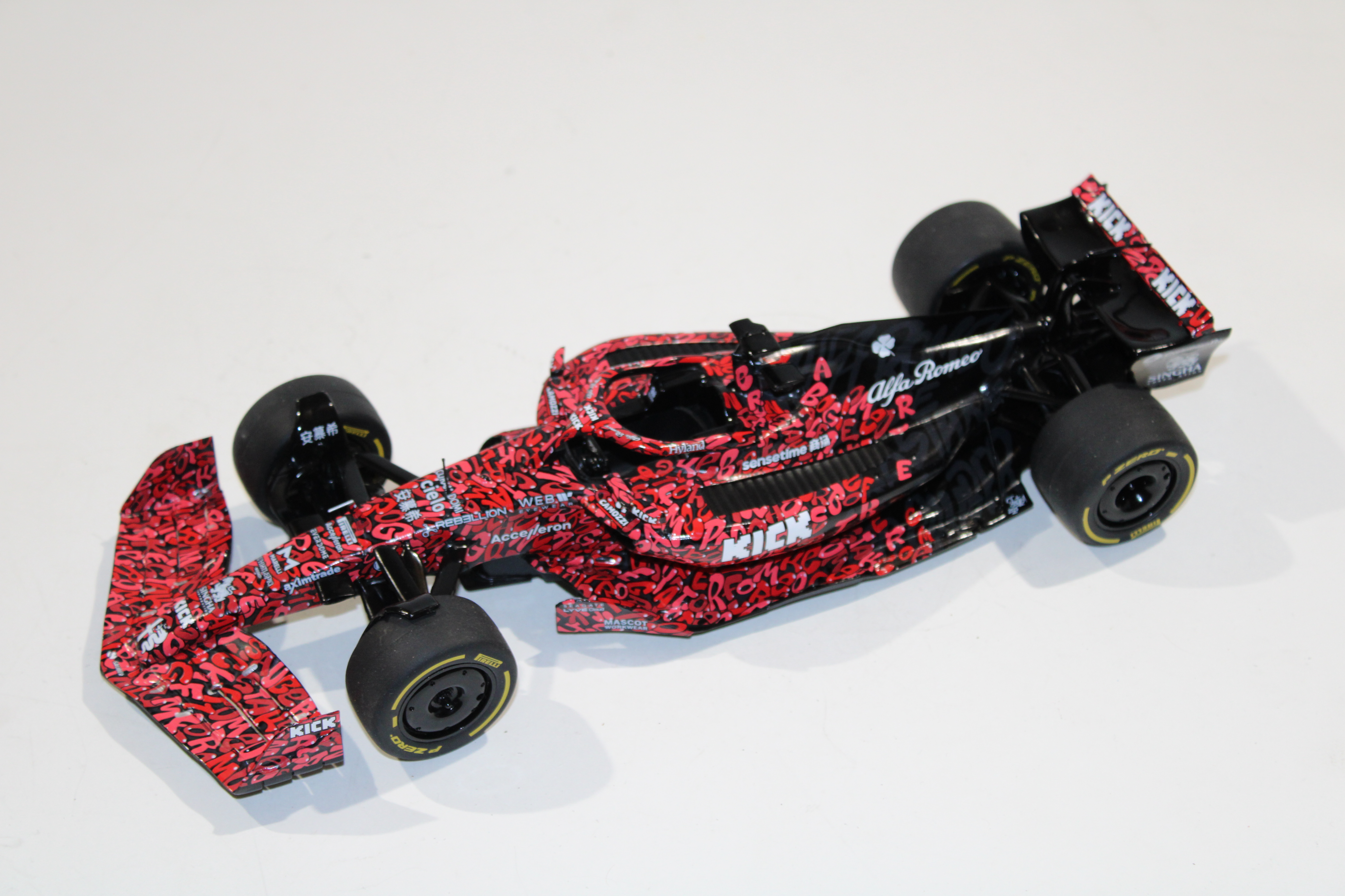 ALFA ROMEO F1 TEAM X BOOGIE ART CAR - SOLIDO 1/18°