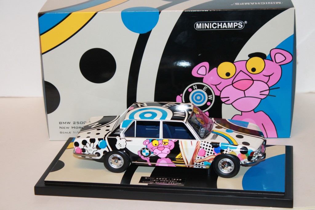 BMW 2500 (E3) - 1969 - NEW HORIZON MINICHAMPS 1/18°