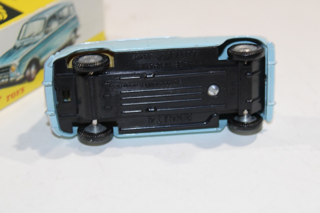 RENAULT 4L BLEU CIEL 1975 DINKY TOYS 1/43°