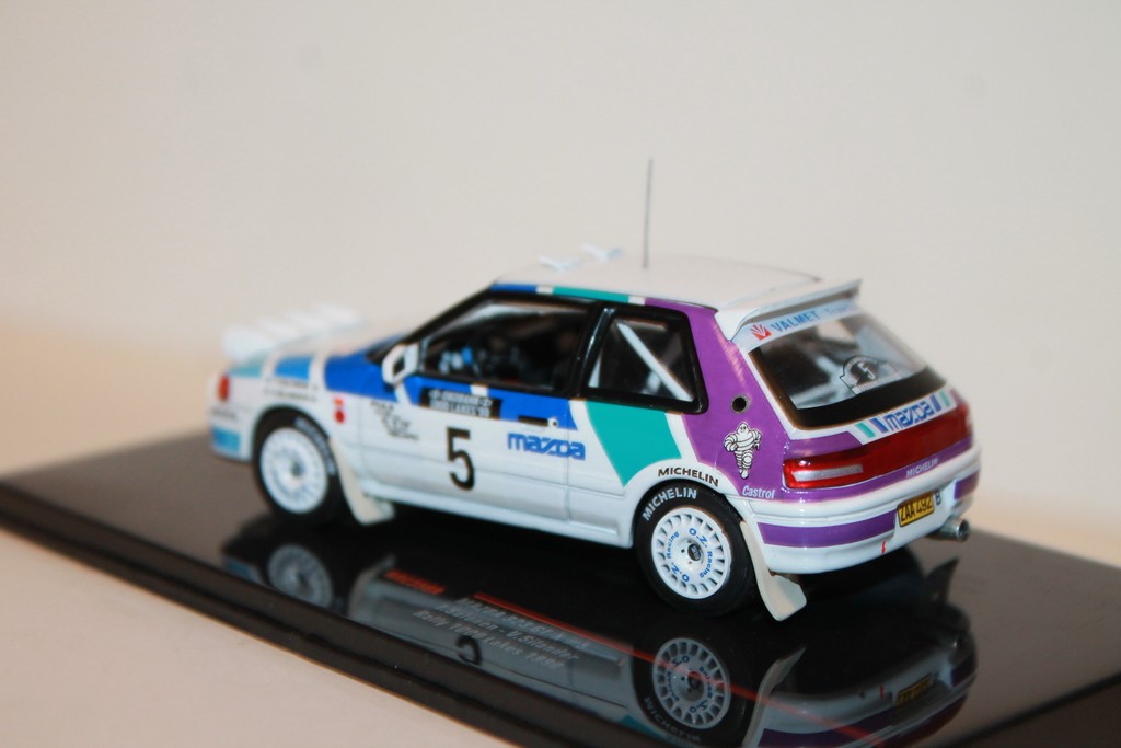 MAZDA 323 GT-X #5 T. SALONEN - V. SILANDER RALLY 1000 LAKES 1990 IXO 1/43°