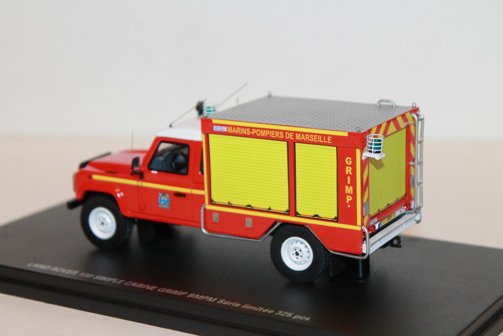 LAND ROVER 130 SIMPLE CABINE GRIMB BMPM ALARME 1/43°