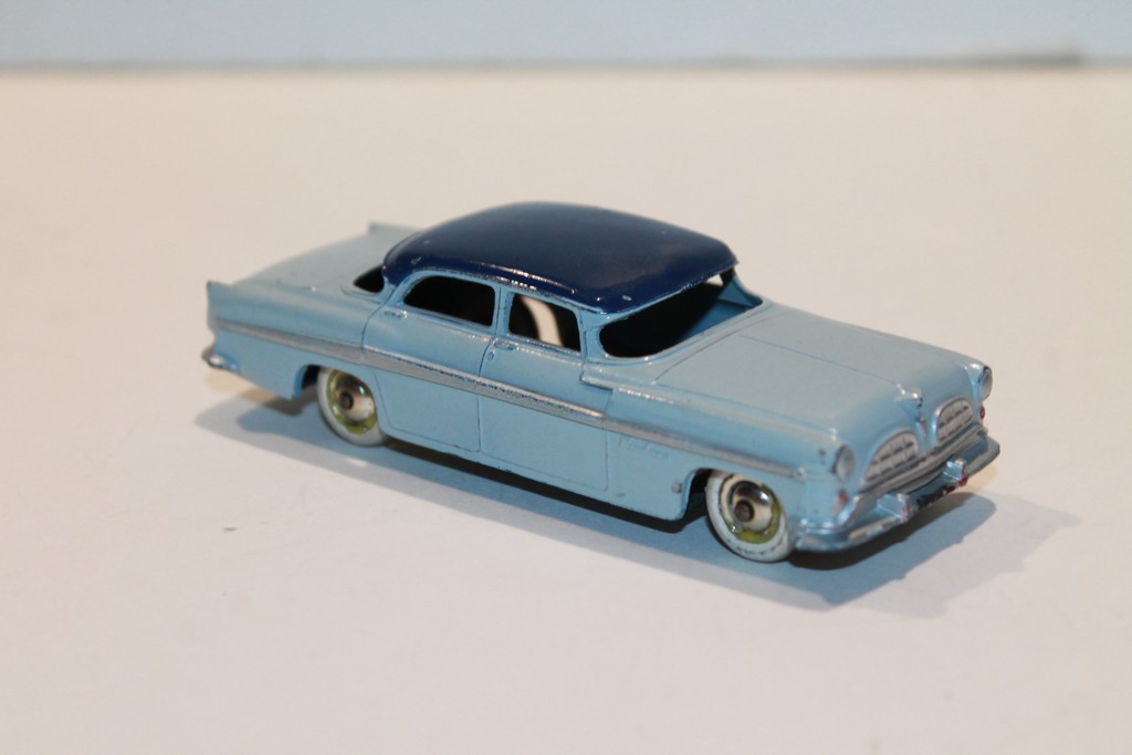 CHRYSLER WINDSOR BLEUE CIJ 1/43°