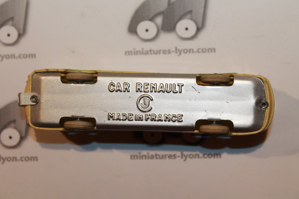 RENAULT CAR CREME ET VERT CIJ 1/43°
