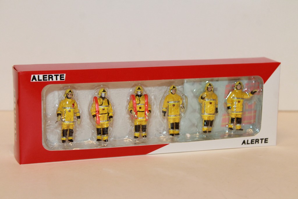 FIGURINES LOT DE 6 POMPIERS "FEU URBAIN" JAUNE ALERTE 1/43°