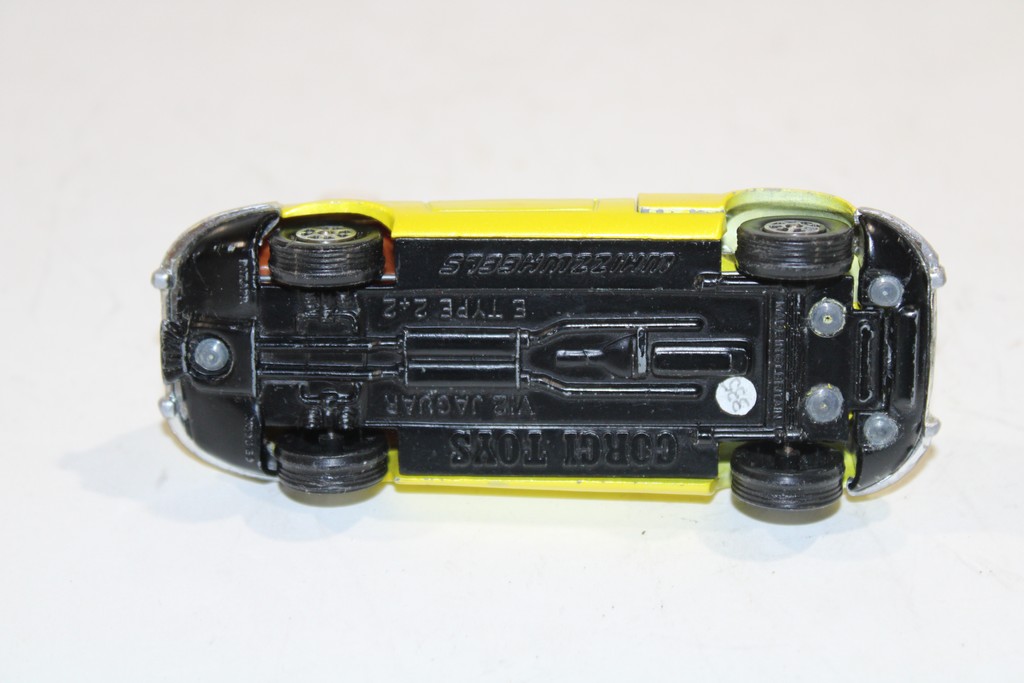 JAGUAR TYPE-E V12 JAUNE 1971 CORGI TOYS 1/43°