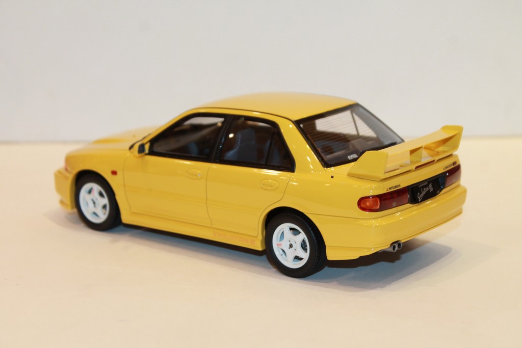MITSUBISHI LANCER EVO III YELLOW OTTOMOBILE 1/18°