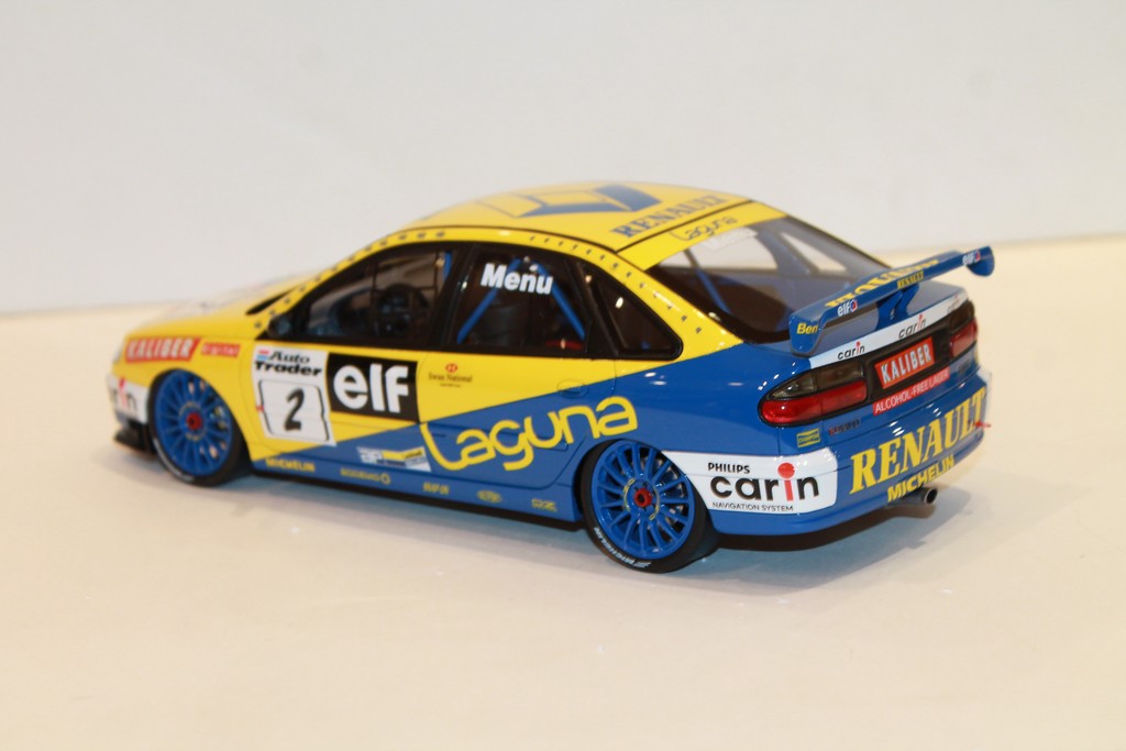 RENAULT LAGUNA BTCC ALAIN MENU OTTOMOBILE 1/18°