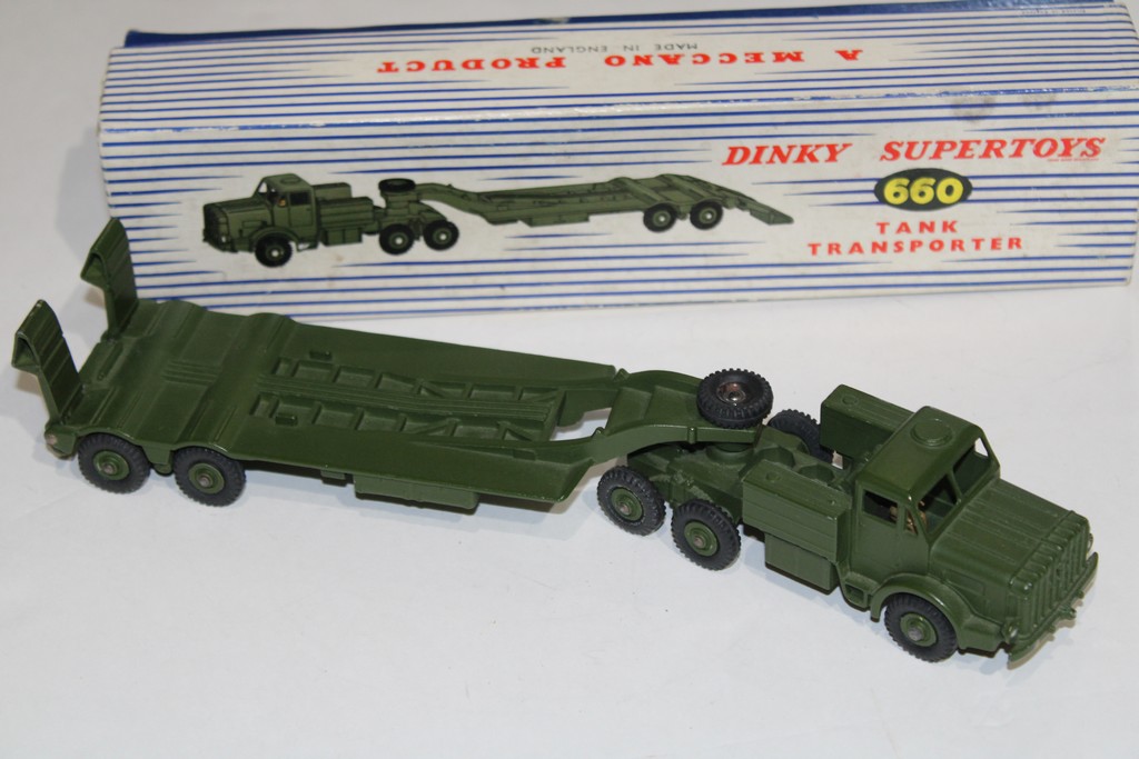TRANSPORTEUR TANK ANTAR DINKY TOYS 1/43°