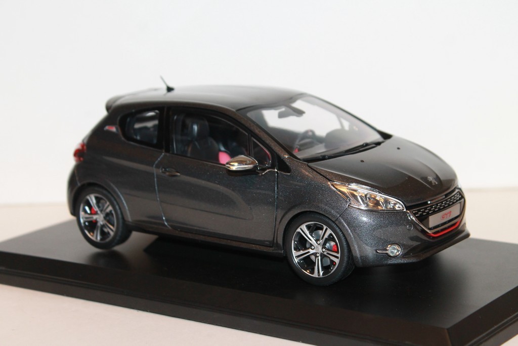 PEUGEOT 208 GTI 2013 GRIS REQUIN NOREV 1/18°