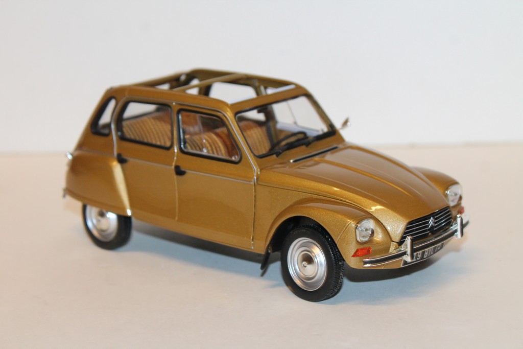 CITROEN DYANE 1978 BEIGE OPALE METALLIQUE NOREV 1/18°