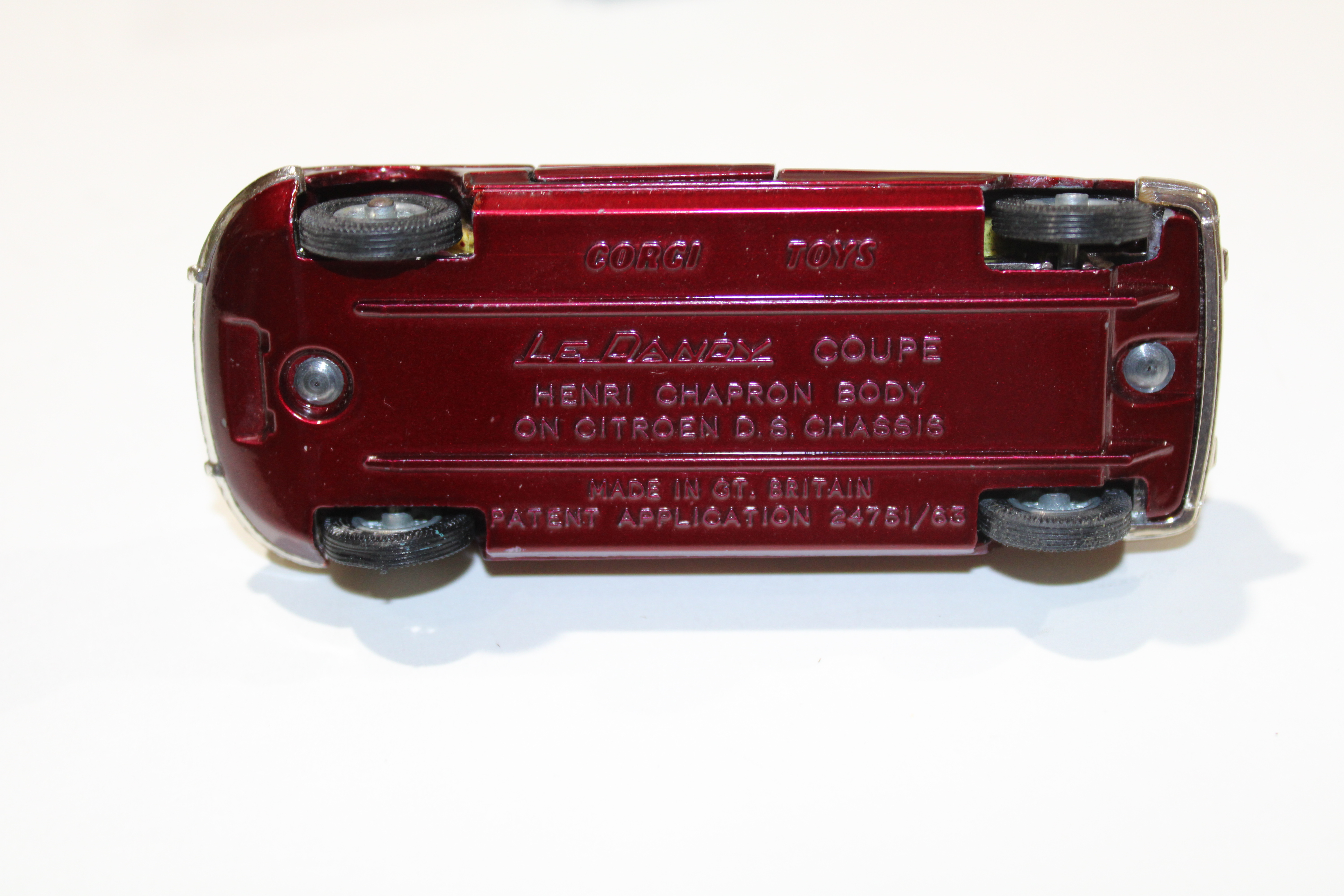 "LE DANDY" COUPE HENRI CHAPRIN BODY ON CITROEN D.S CHASSIS CORGI 1/43°