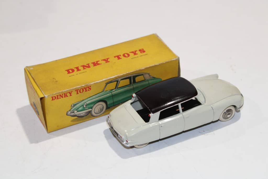 美品 仏製DINKY TOYS CITROEN DS19 ミニカー 美品 仏製DINKY TOYS CITROEN