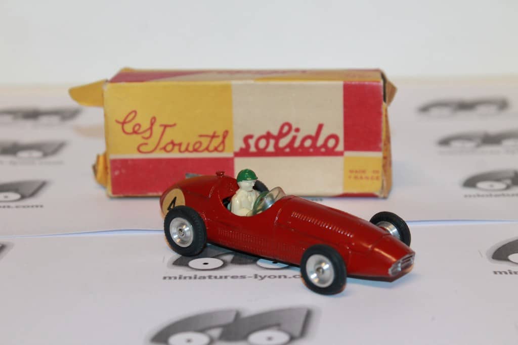 Ancienne petite voiture, Maserati 250, Solido, 1/43