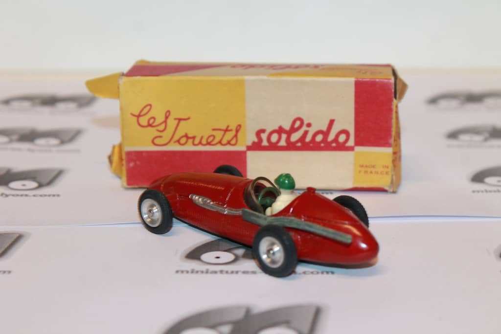 Solido 1/43 Maserati 250 - Ancienne Petite Voiture De Collection - Occasion