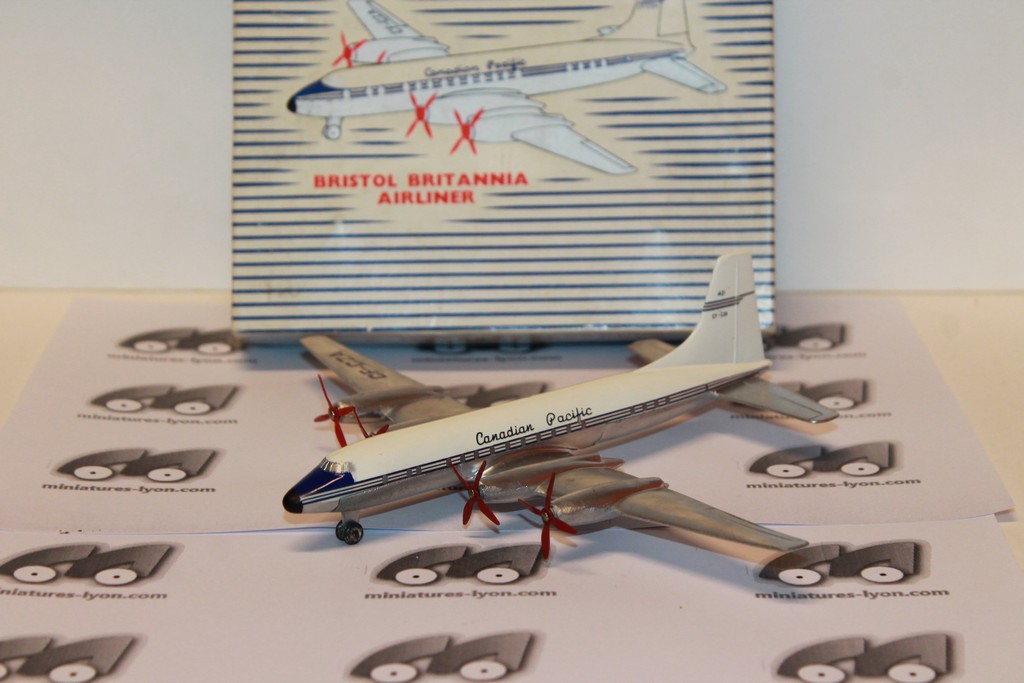 AEROBUS BRISTOL BRITANNIA CANADIA PACIFIC DINKY TOYS 1/200°