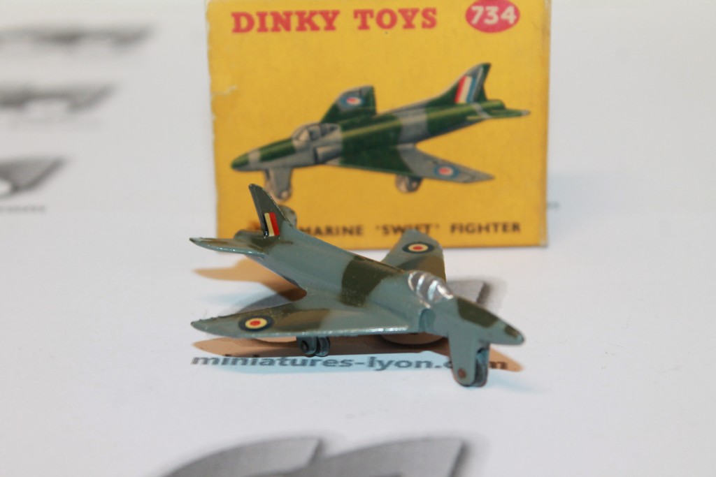 SUPERMARINE SWIFT FIGHTER DINKY TOYS 1/200°