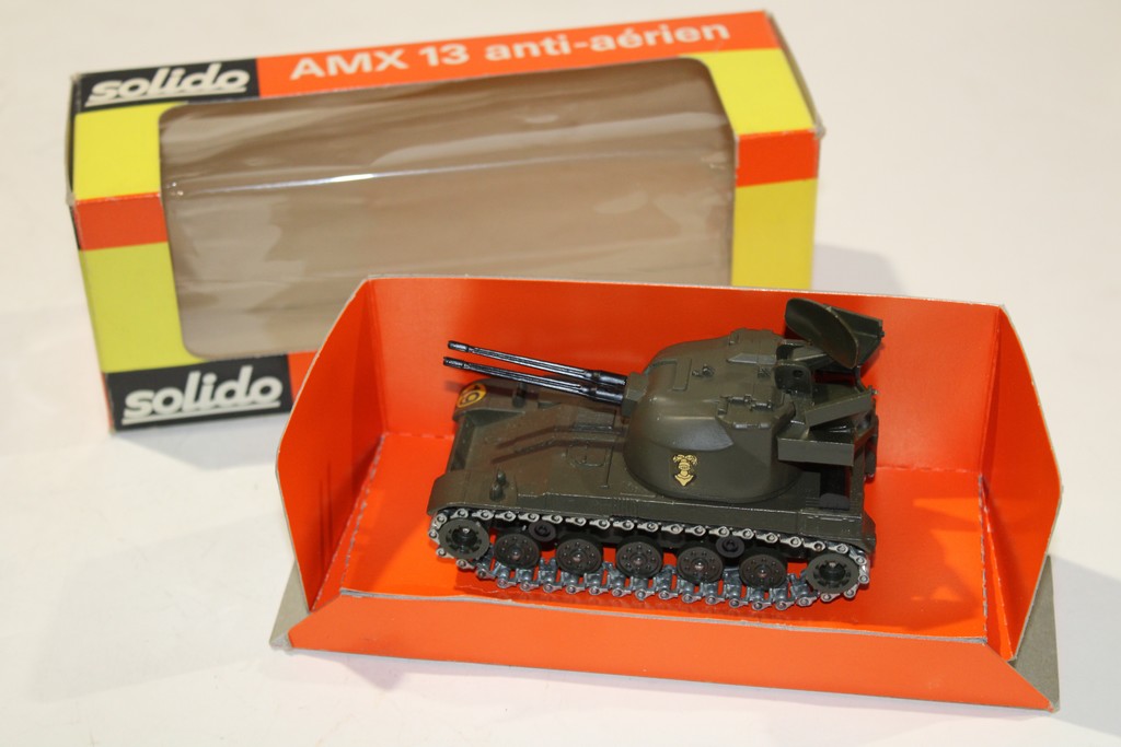 AMX 13 ANTI-AERIEN 1955 SOLIDO 1/50°