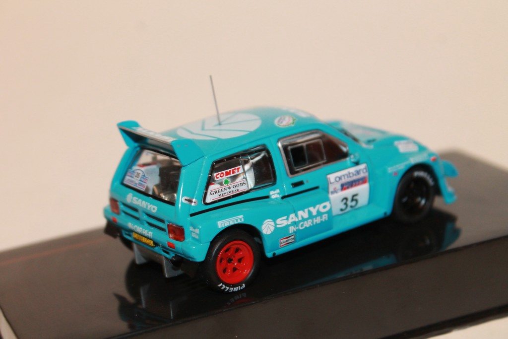 MG METRO 6R4 N°35 RAC RALLY 1986 IXO 1/43°