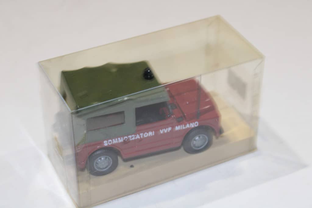 Miniature Voiture 1/43 Iveco Pompiers VVF - Old Cars, Modèle Diecast Rouge