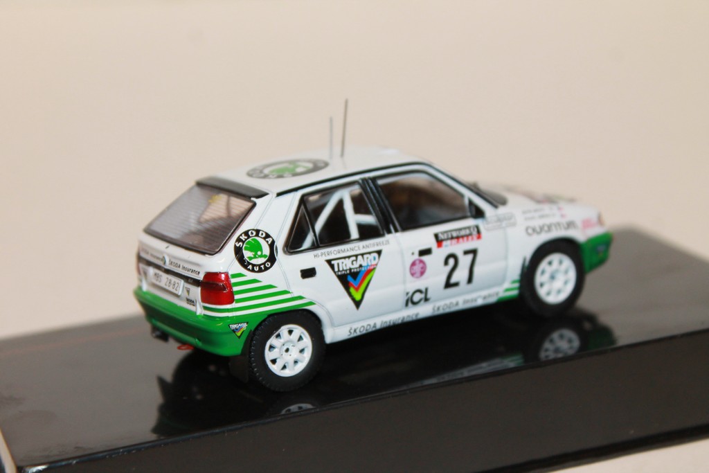 SKODA FELICIA KIT CAR N°27 RAC RALLY 1995 IXO 1/43°