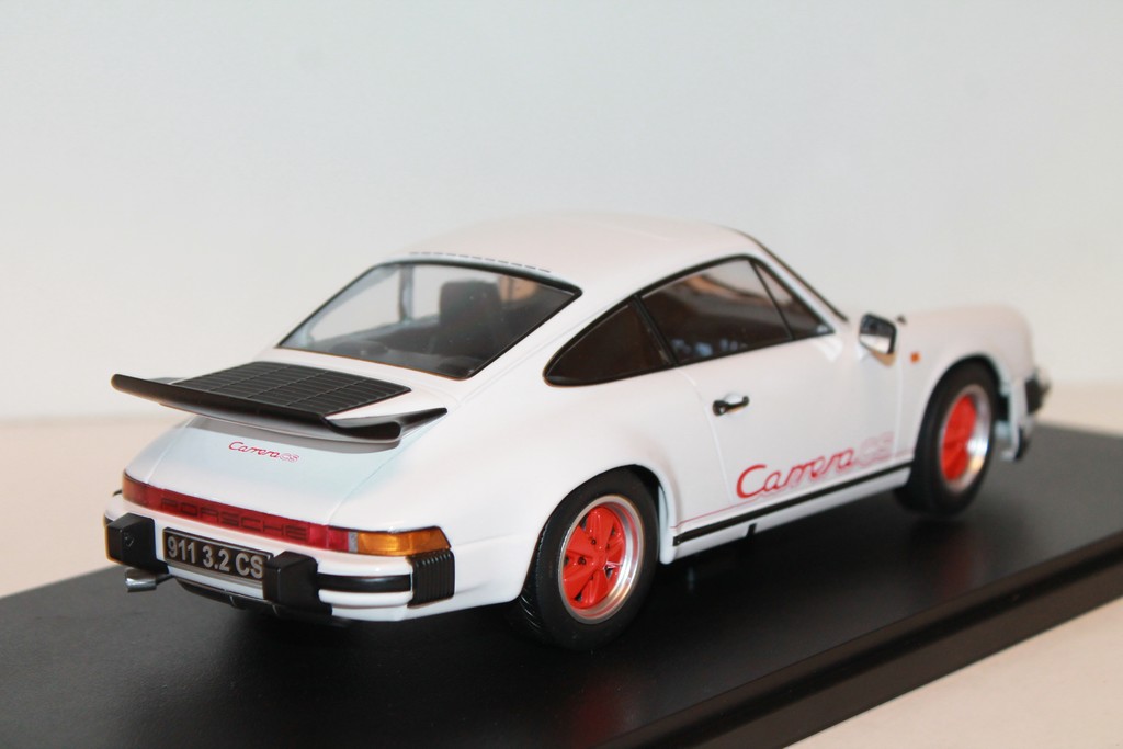 PORSCHE 911 3.2 CLUBSPORT 1989 KKSCALE 1/18°