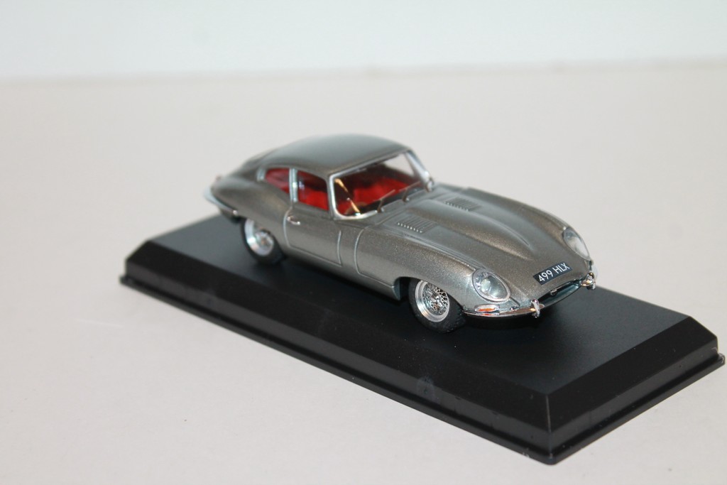 JAGUAR TYPE E COUPE 1964 GRIS METAL GEORGE HARISON BEST 1/43°