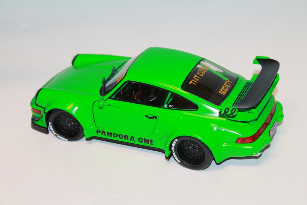 PORSCHE 964 RWB PANDORA ONE 2011 VERTE SOLIDO 1/18°