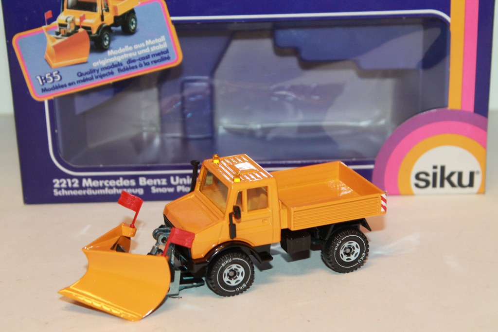 MERCEDES-BENZ UNIMOG SNOW PLOUGH 1/55°