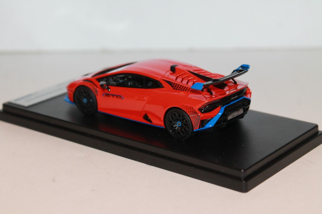 LAMBORGHINI HURACAN STO ARANCIO XANTO (ROUGE) LOOKSMART 1/43°