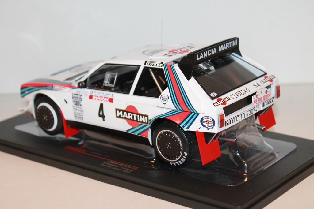 LANCIA DELTA S4 N°4 TOUR DE CORSE 1986 IXO 1/18°