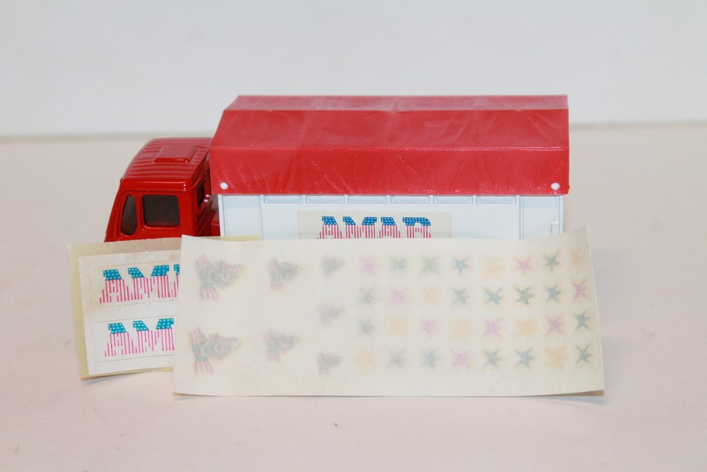 CAMION BACHE CIRQUE AMAR SOLIDO 1/43°