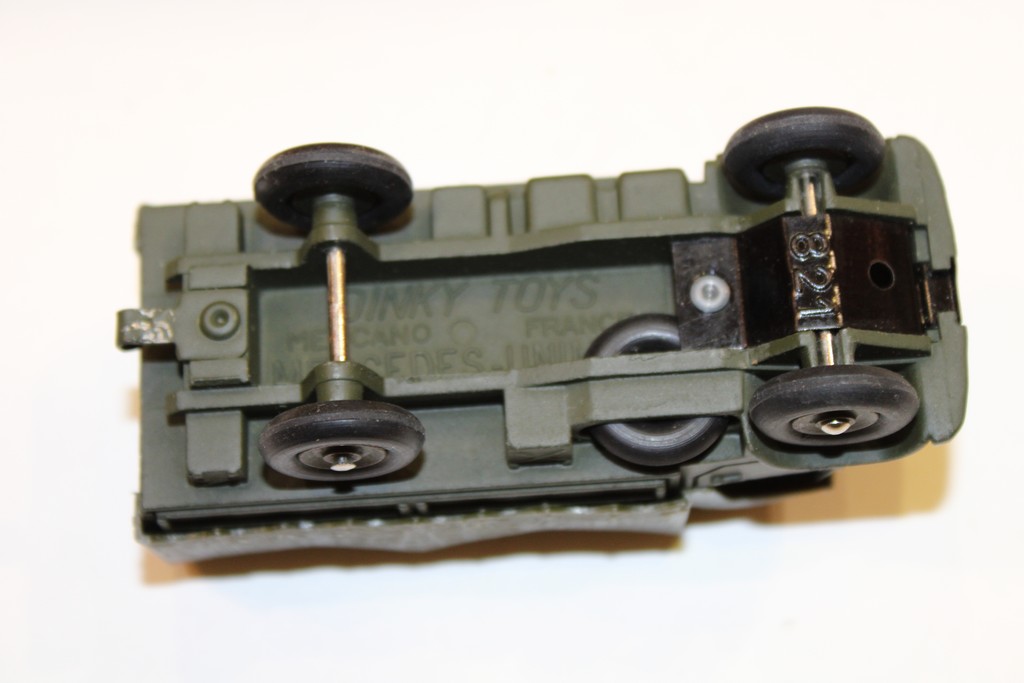 MERCEDES UNIMOG 1960 DINKY TOYS 1/55°