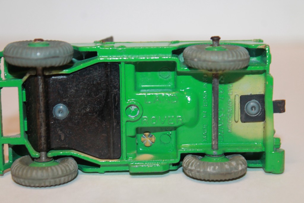LAND ROVER VERT DINKY TOYS 1/43°