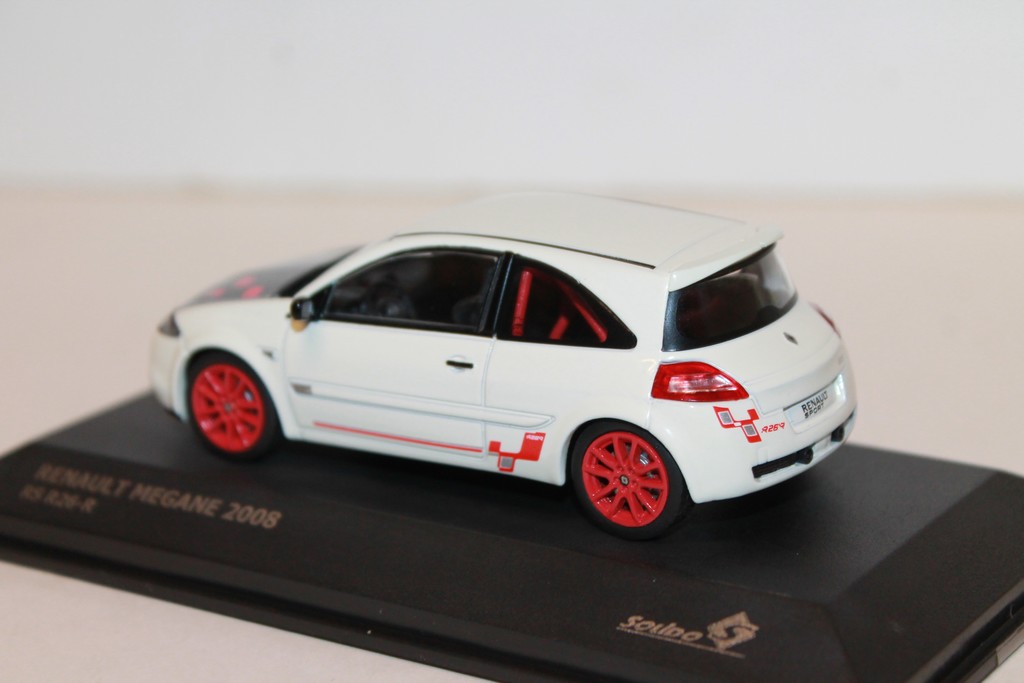 RENAULT MEGANE 2008 RS R26-R BLANCHE SOLIDO 1/43°