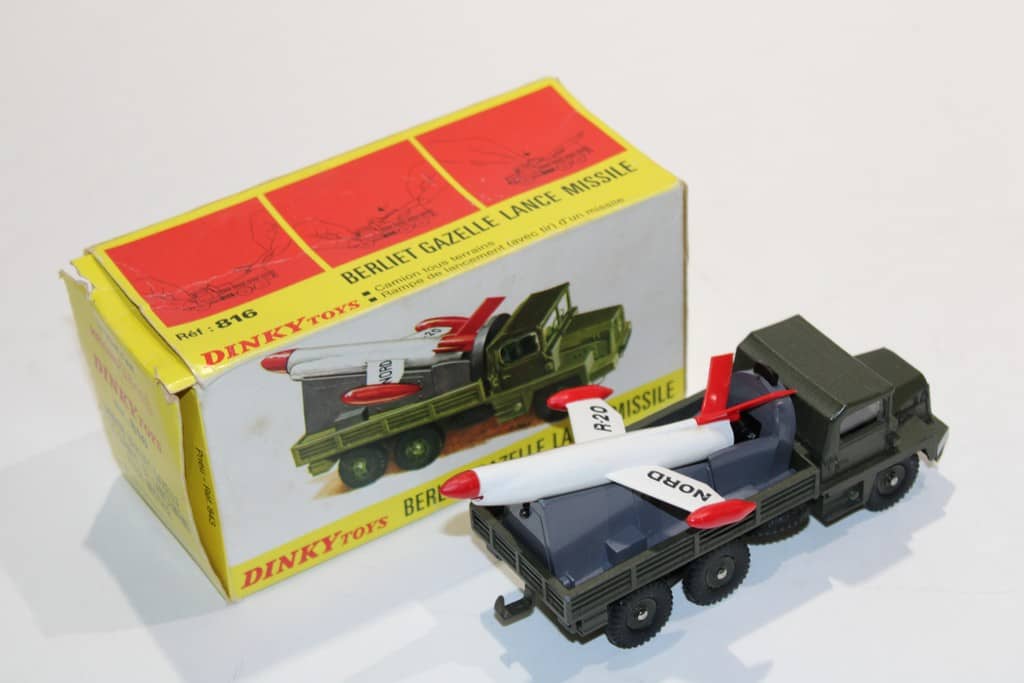 DINKY TOYS BERLIET Gazelle Missile Launcher 620 Vintage Meccano Ltd