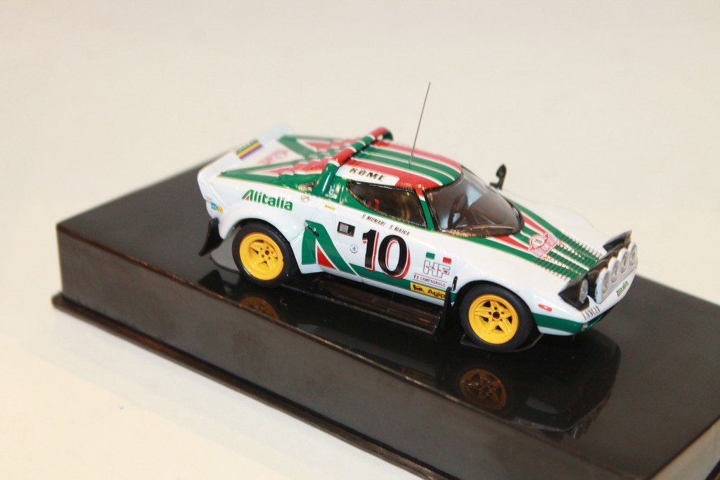 LANCIA STRATOS #10 S.MUNARI-S.MAIGA WINNER RALLYE MONTE-CARLO 1976 IXO 1/43°