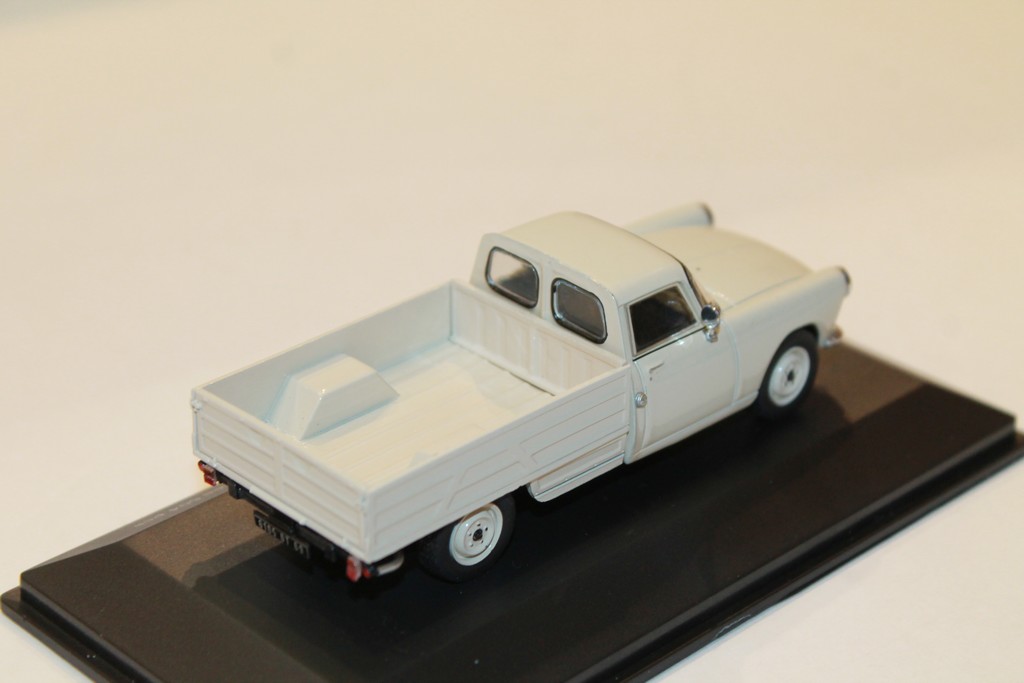 PEUGEOT 404 PICK-UP 1966 ODEON 1/43°