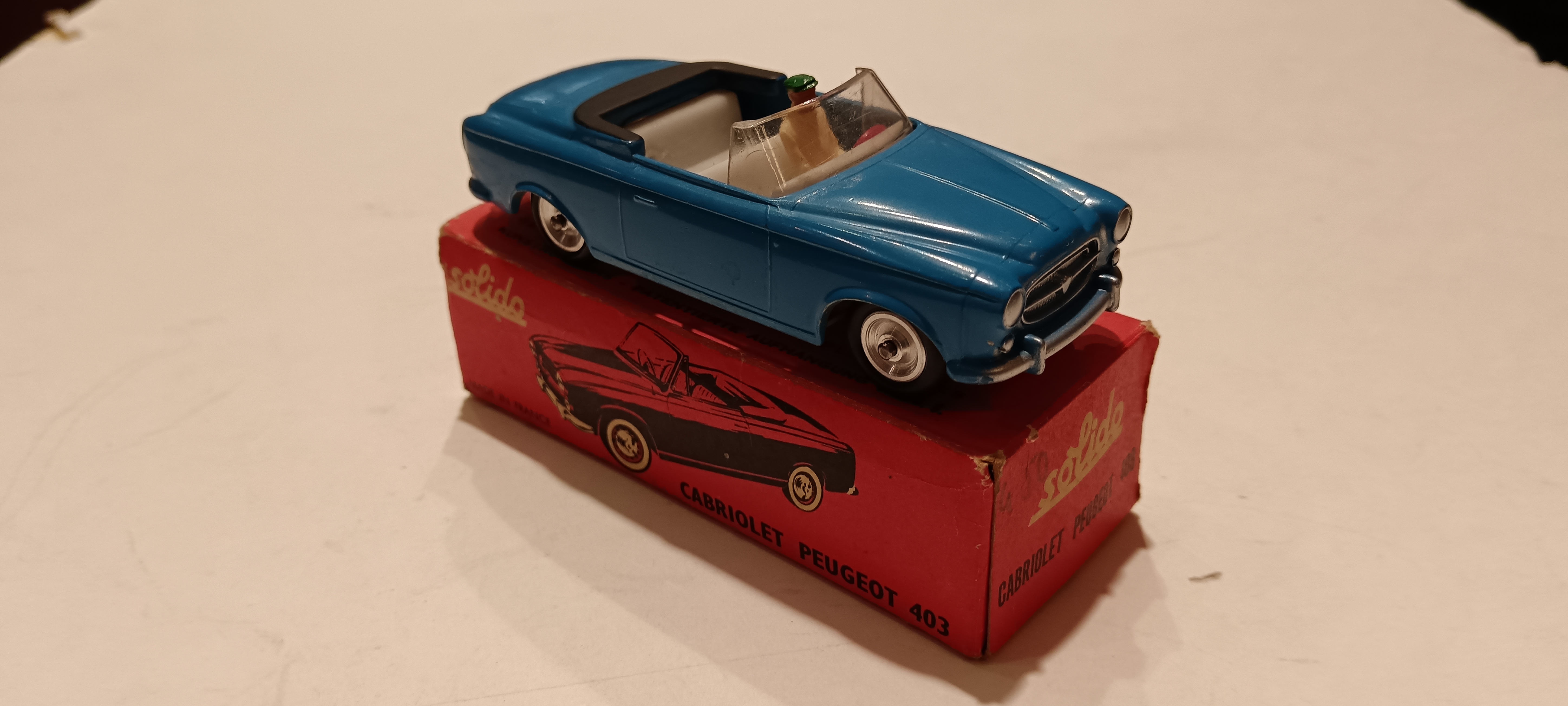 PEUGEOT 403 BLEU 1959 SOLIDO 1/43°