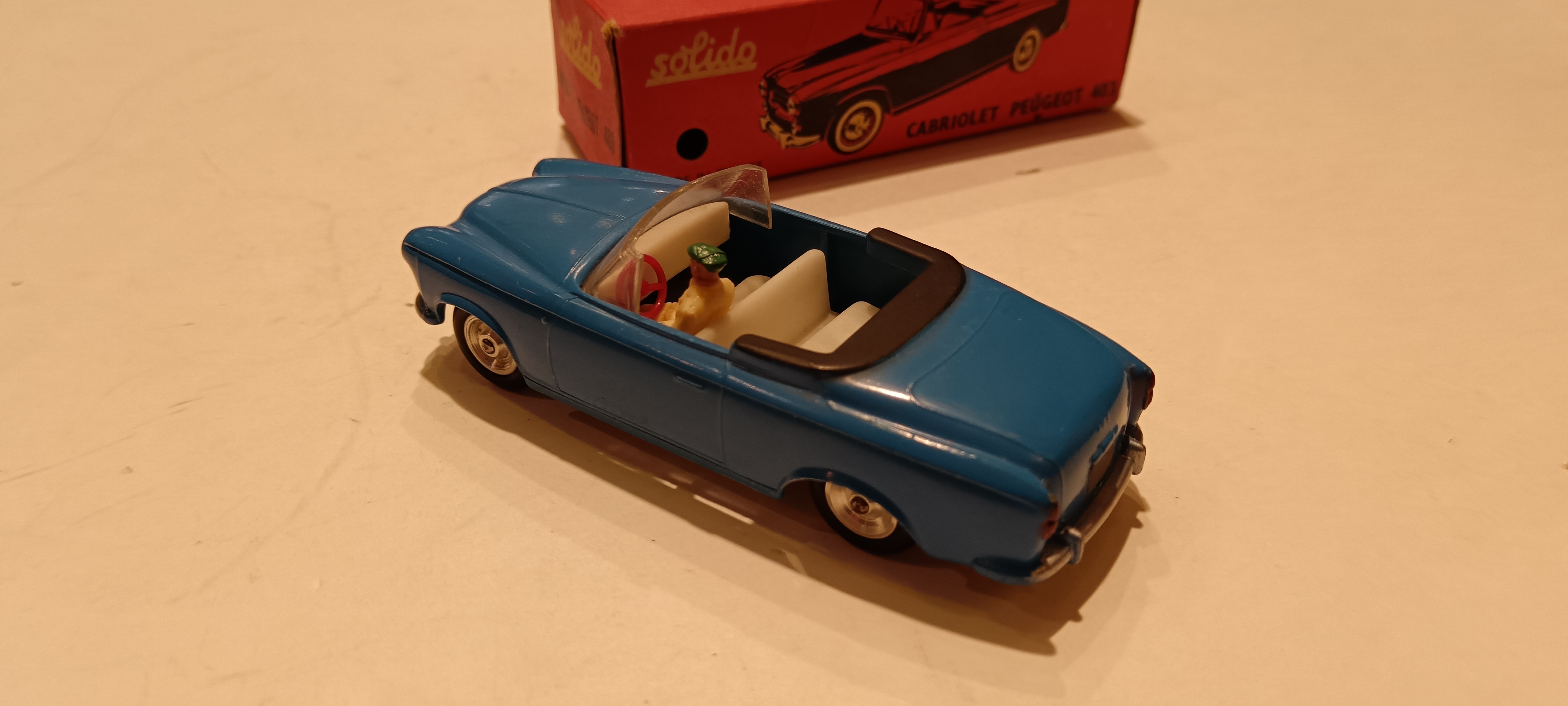 PEUGEOT 403 BLEU 1959 SOLIDO 1/43°