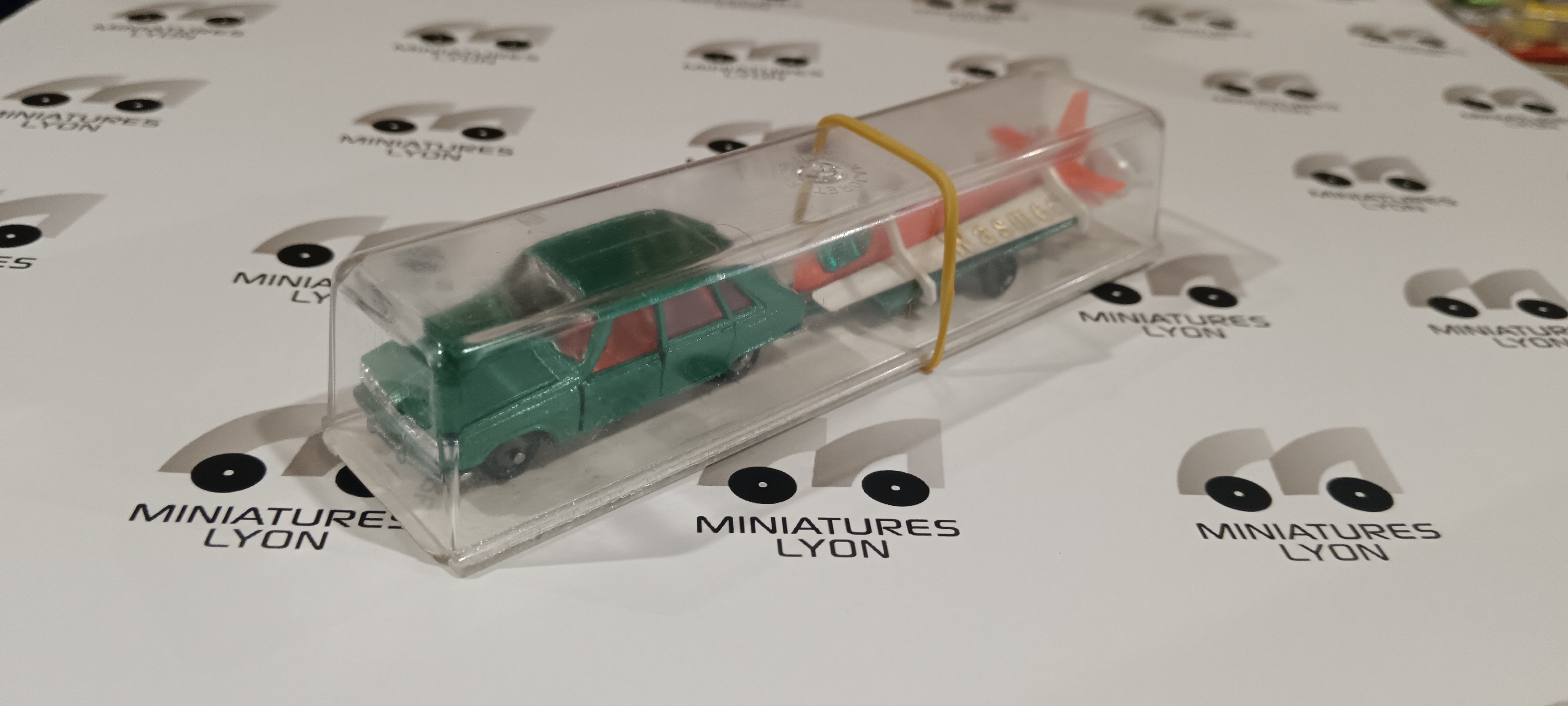 RENAULT 16 AVEC PLANEUR WASMER MAJORETTE 1/64