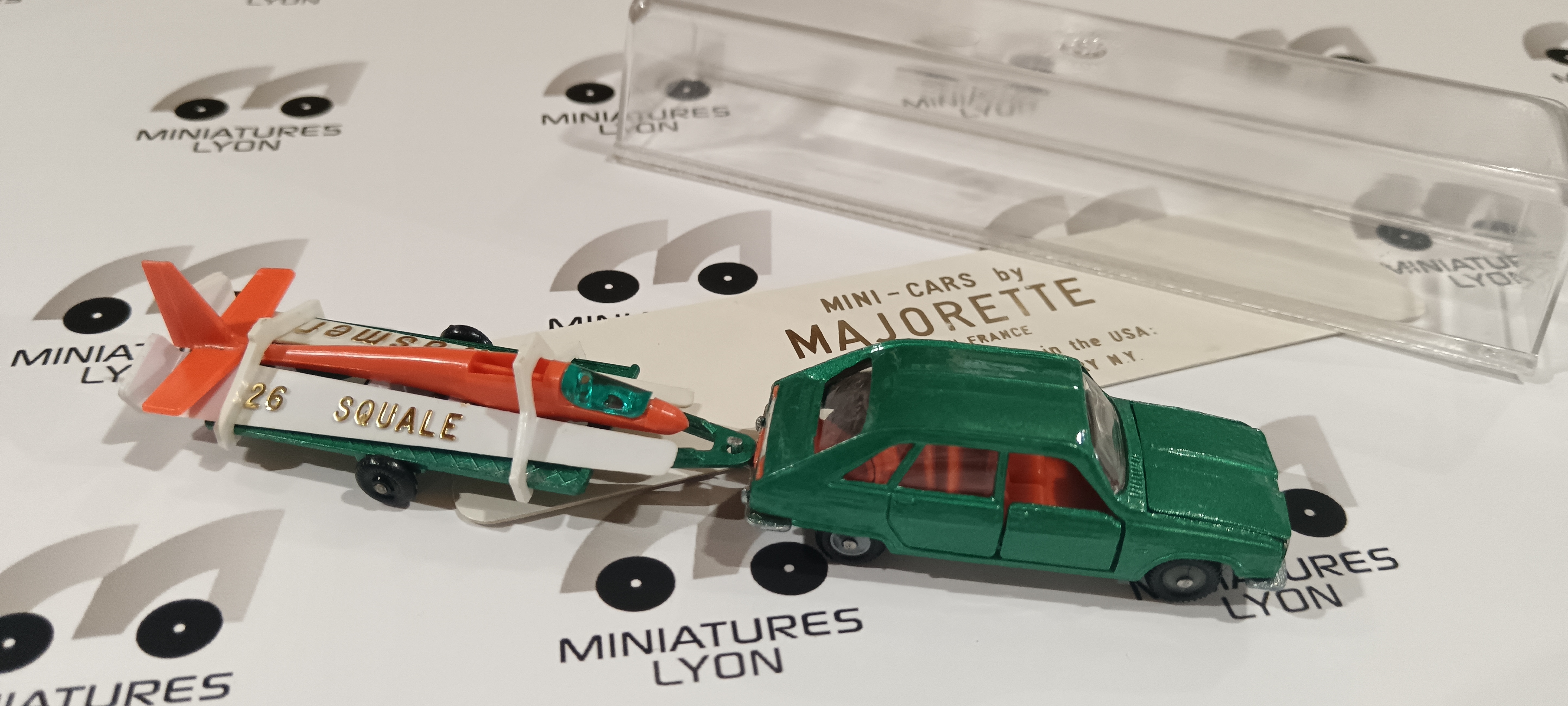 RENAULT 16 AVEC PLANEUR WASMER MAJORETTE 1/64