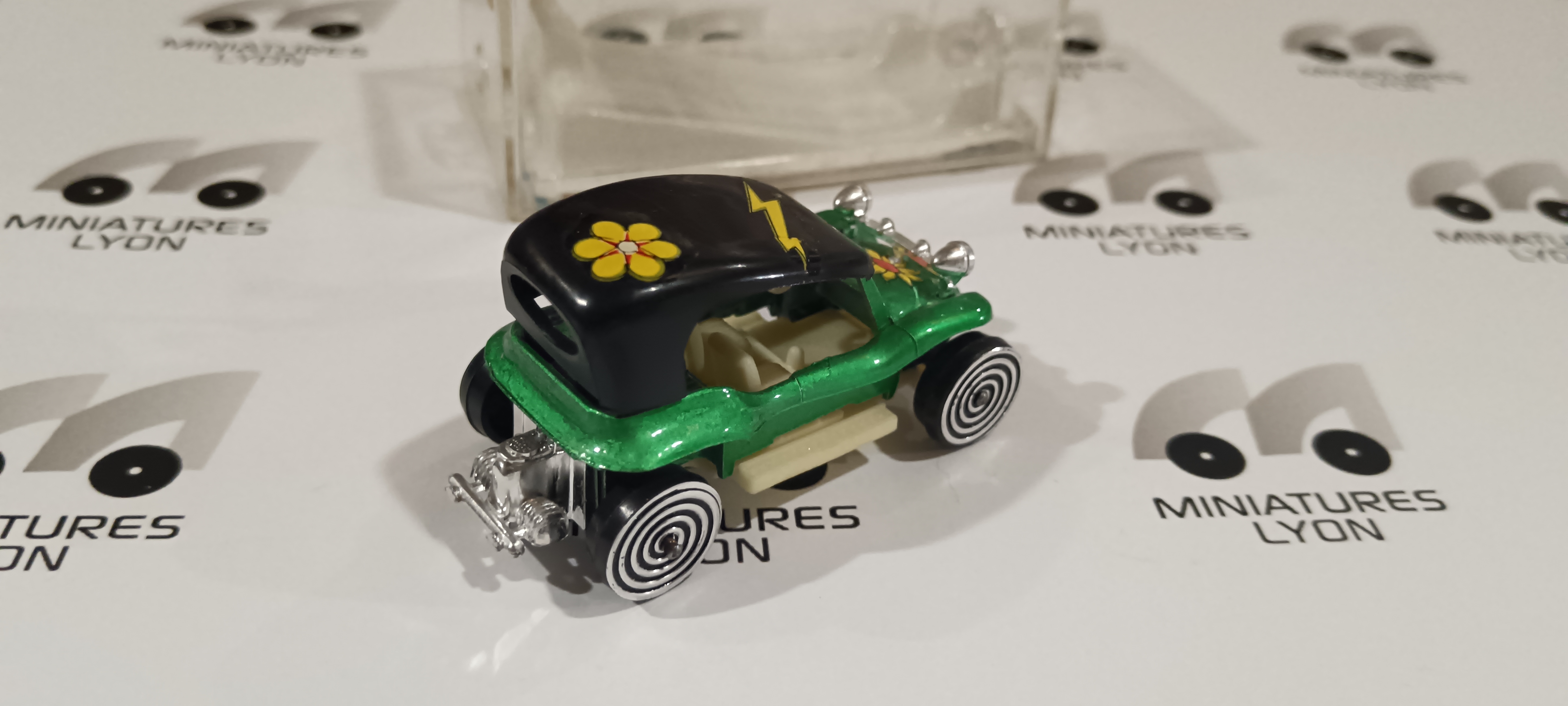 DUNE BUGGY VERT ROUES SPIRALE MAJORETTE 1/64