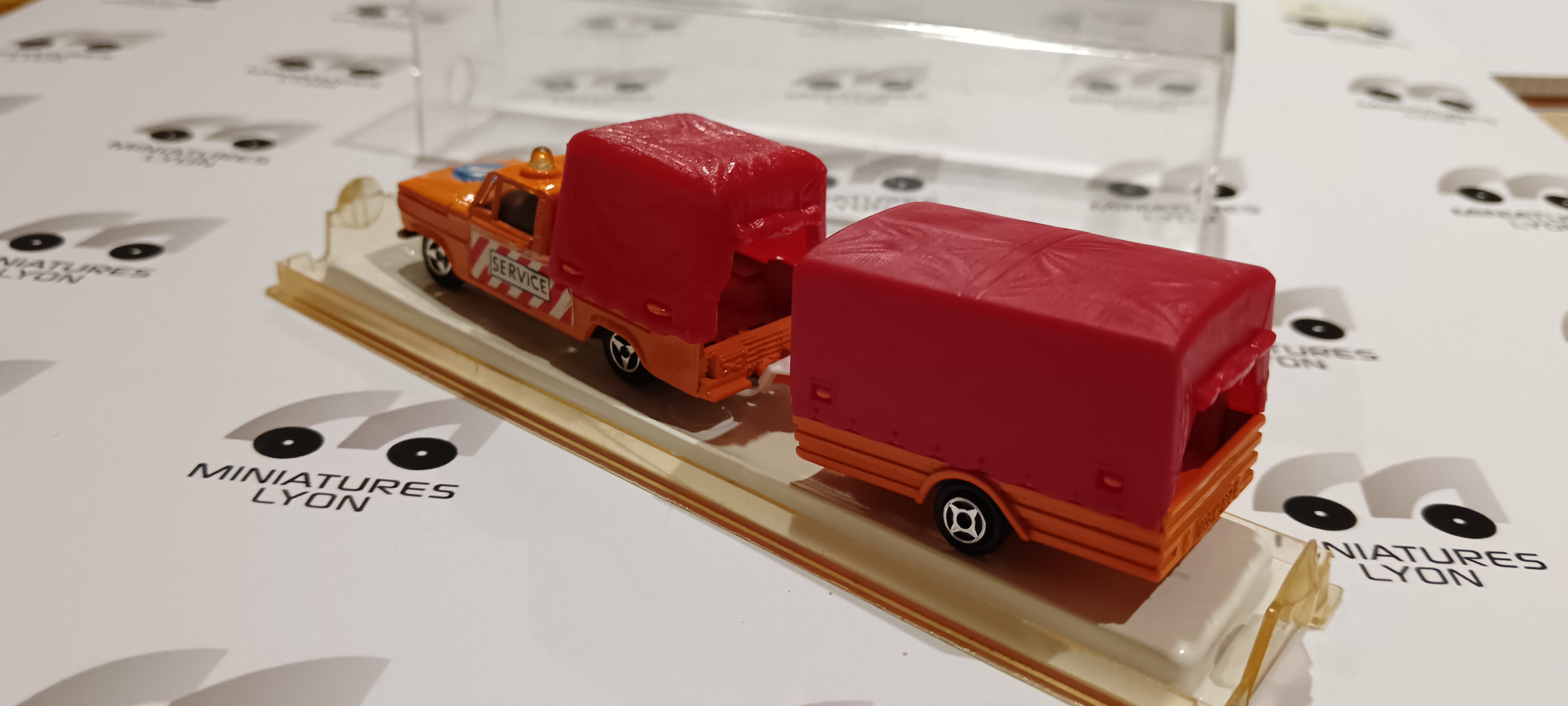 DODGE SERVICE EQUIPEMENT + REMORQUE MAJORETTE 1/64