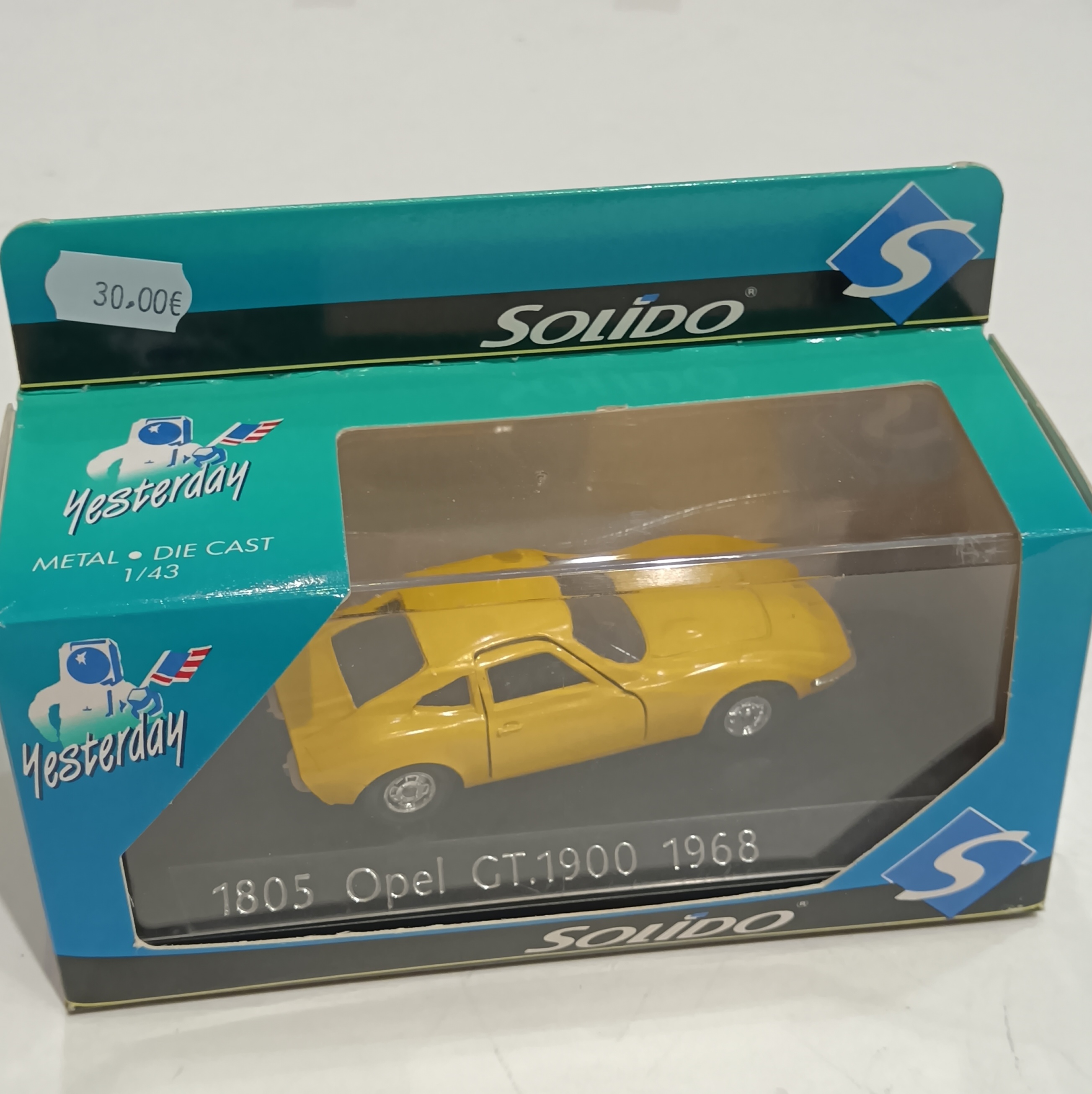 Opel GT.1900 jaune 1968 Solido 1/43