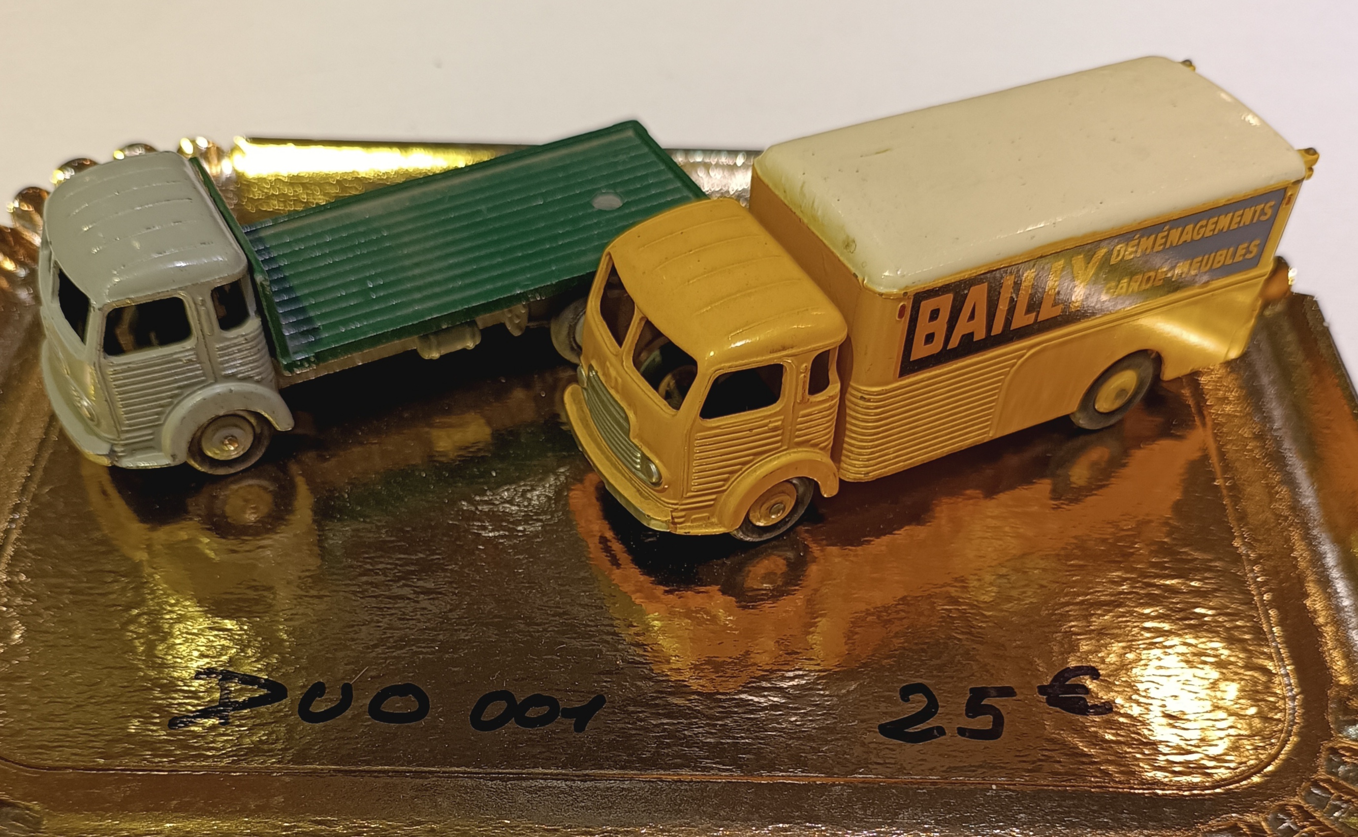 Duo camions Simca Dinky 1/43