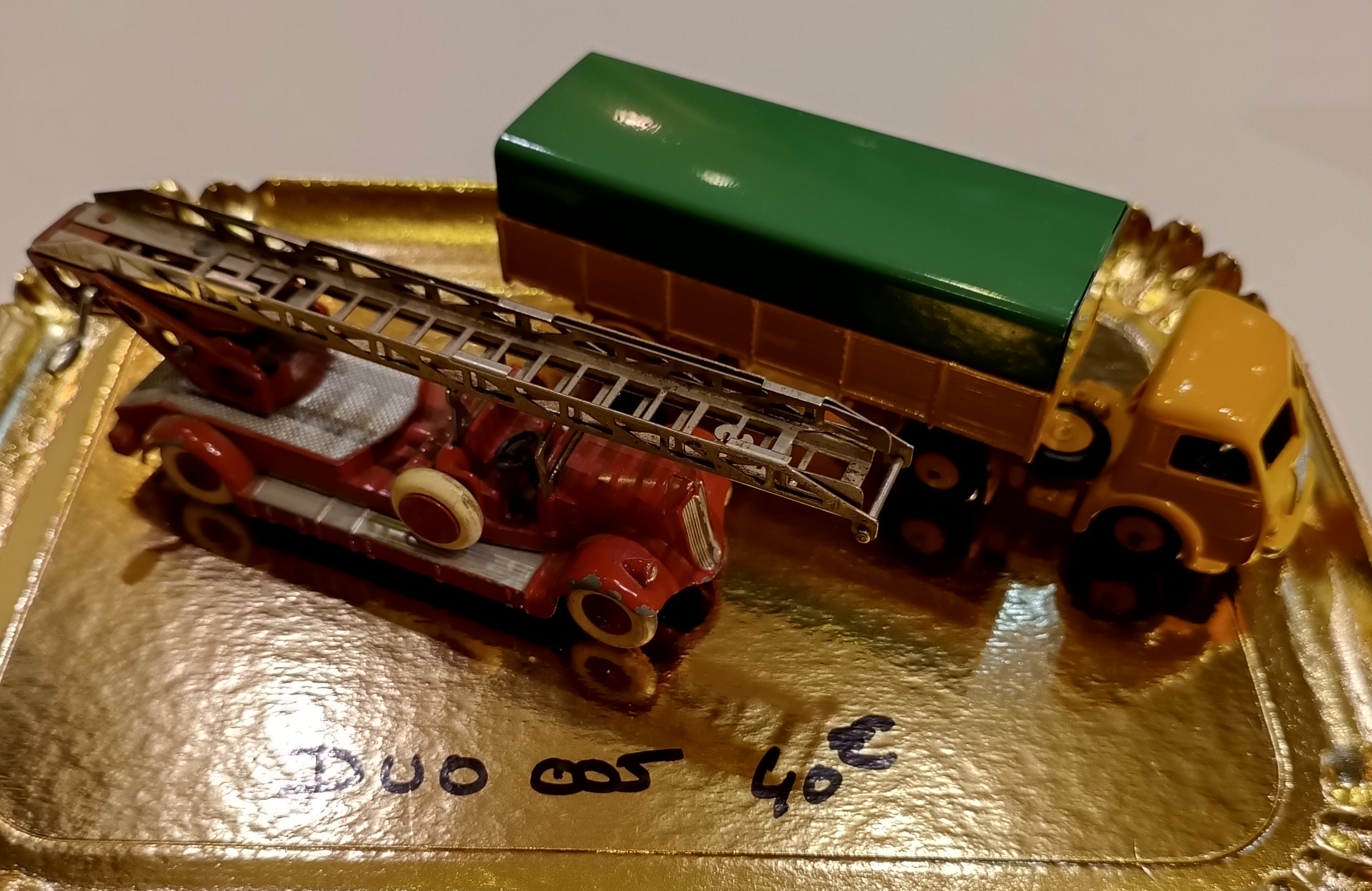 Duo camions Dinky