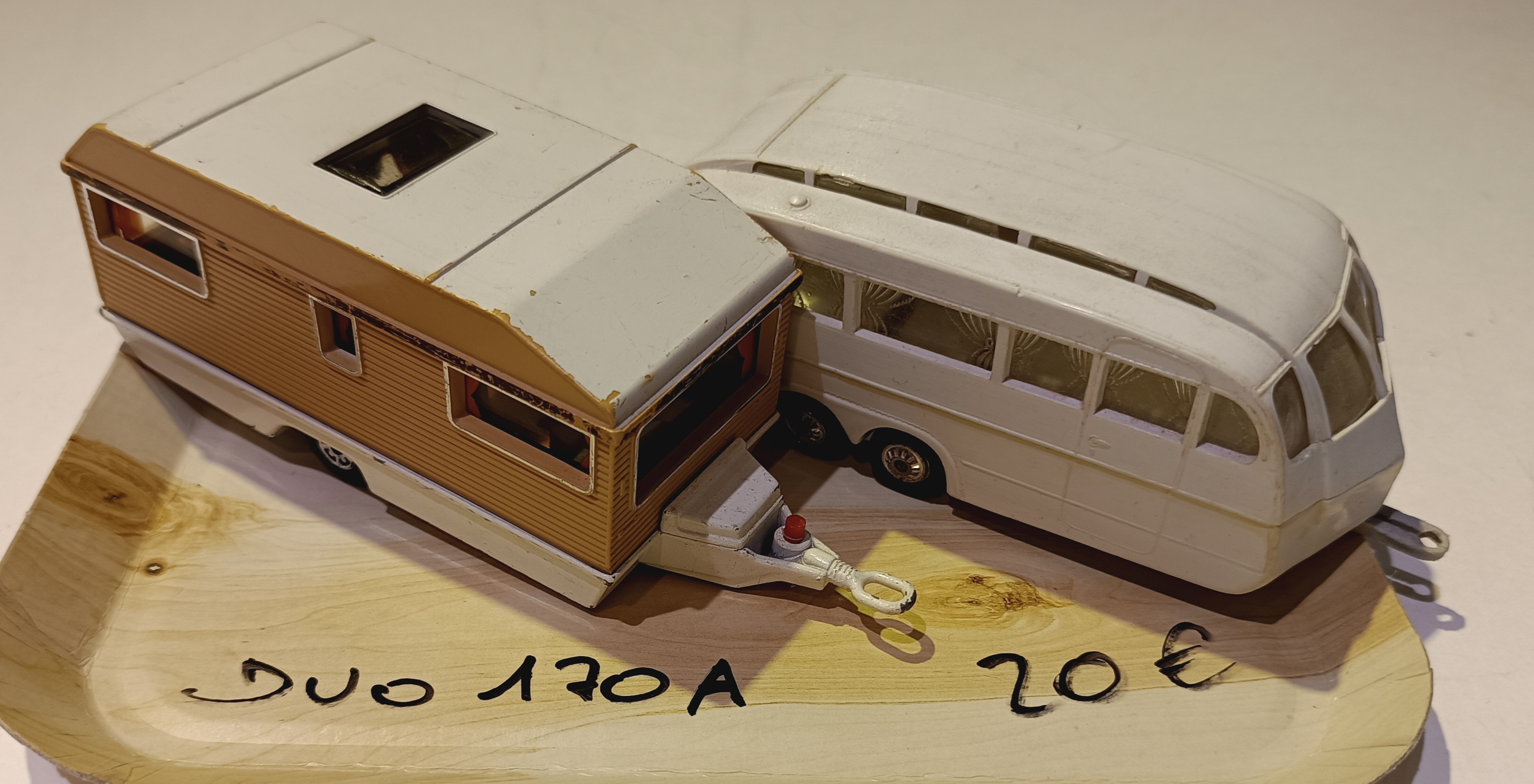 DUO Caravanes 1/43