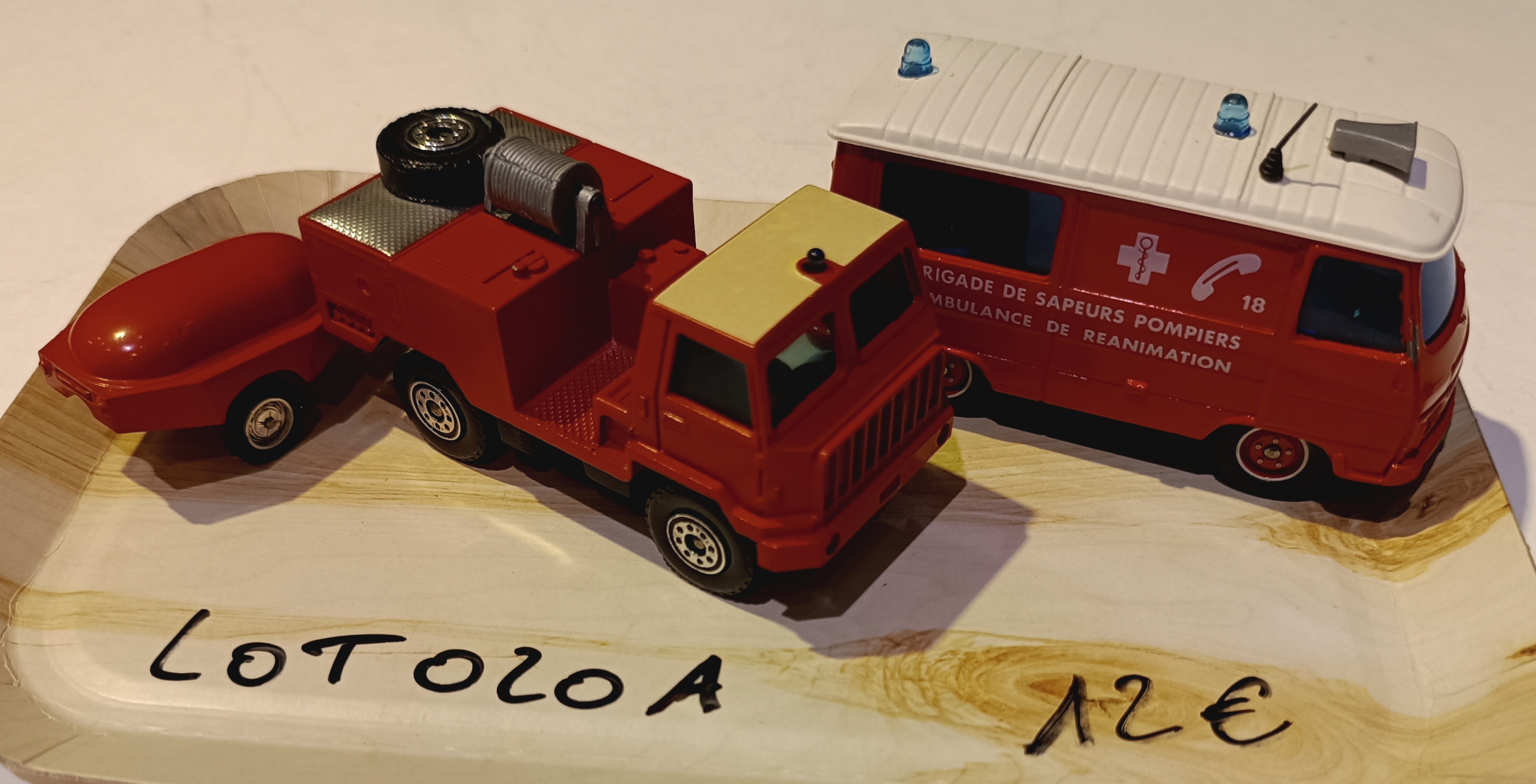 LOT pompiers 1/43