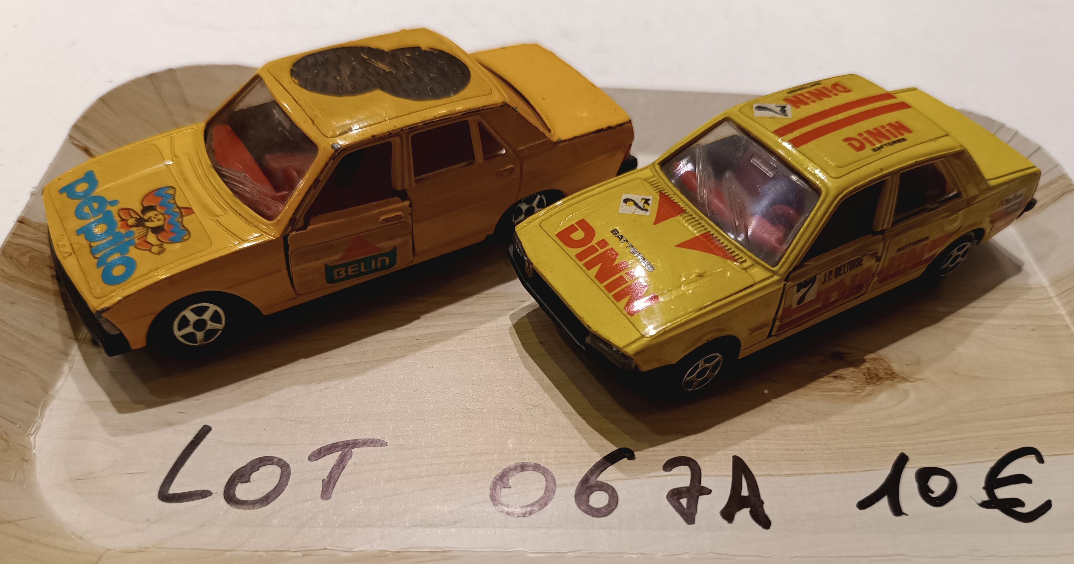 LOT publicitaire Peugeot 1/43