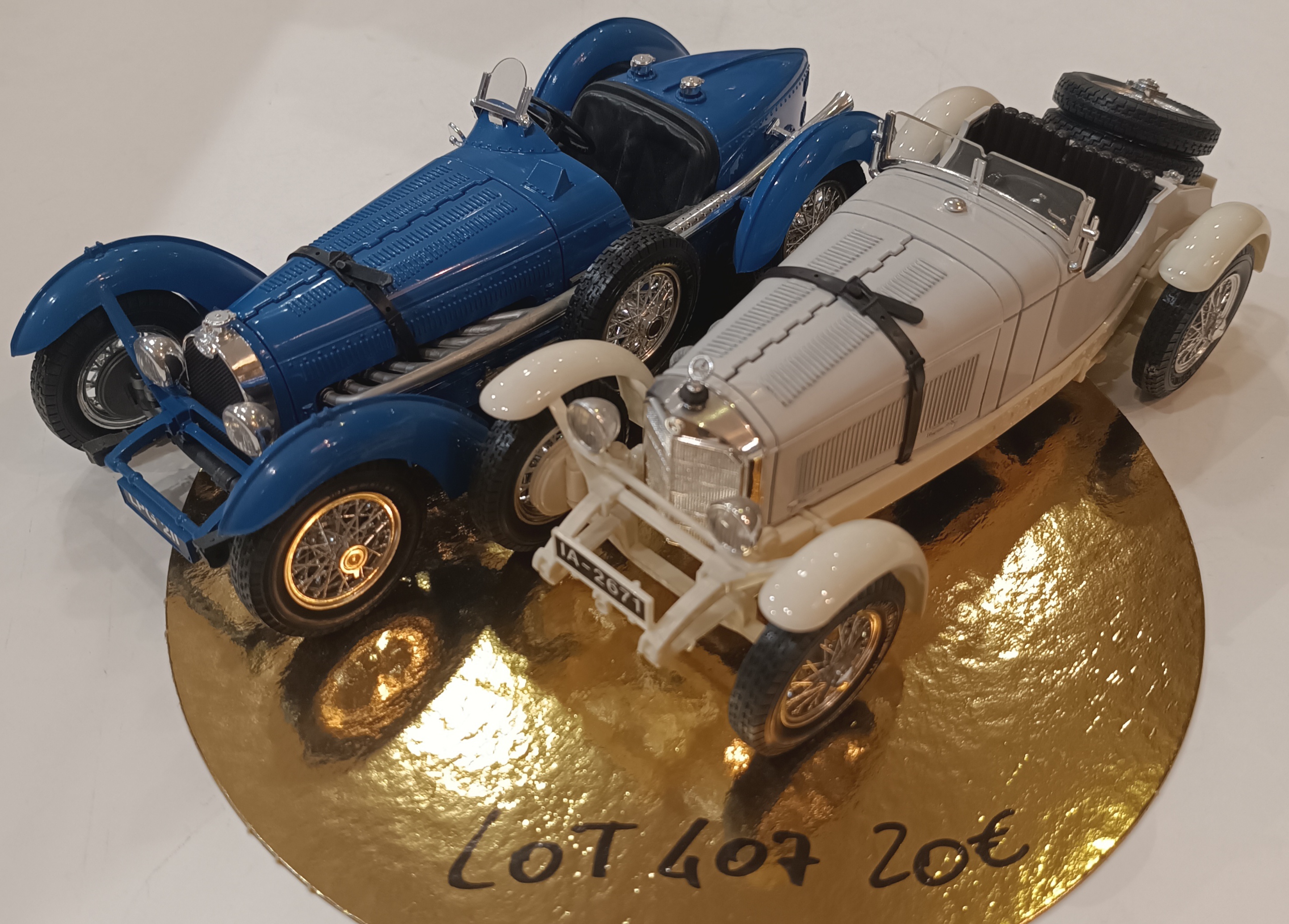 LOT BUGATTI - MERCEDES BURAGO 1/18